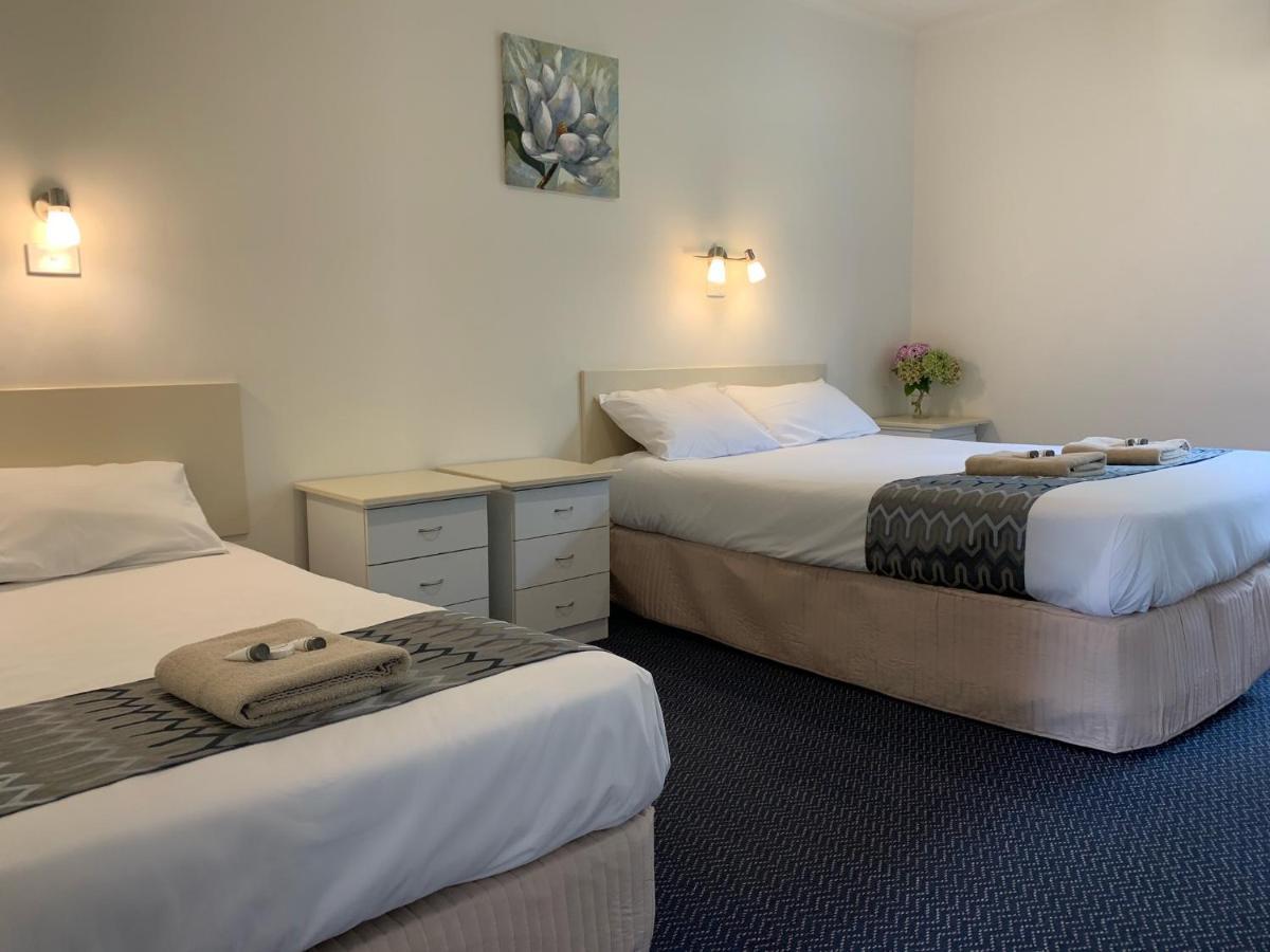 Heyfield Motel And Apartments Lakes Entrance Extérieur photo